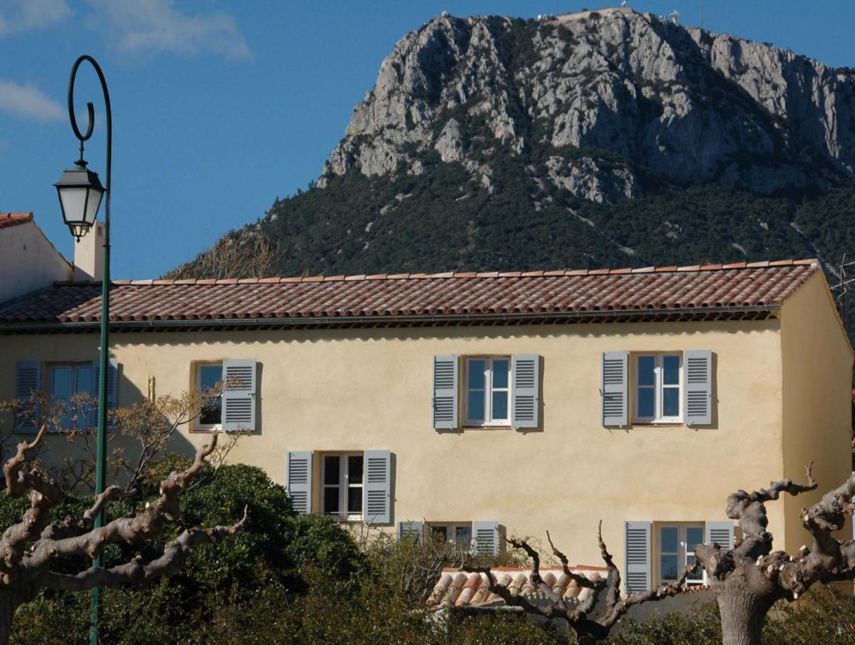 Le Vieux Logis Chambres d'Hôtes - Housity