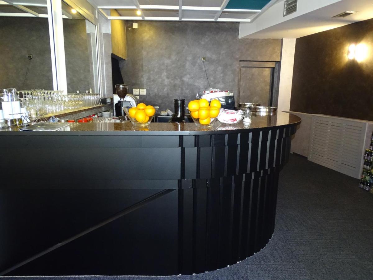 Motel Luxor - Housity