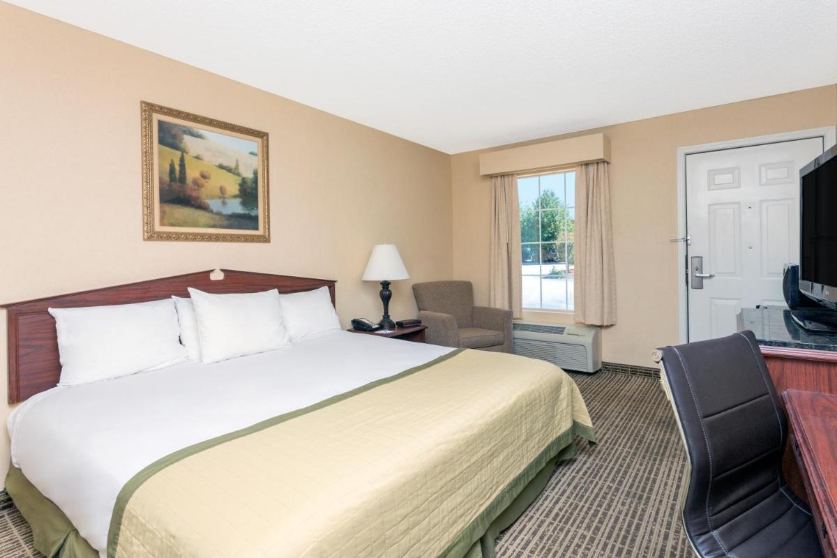 Baymont by Wyndham Easley/Greenville - Housity