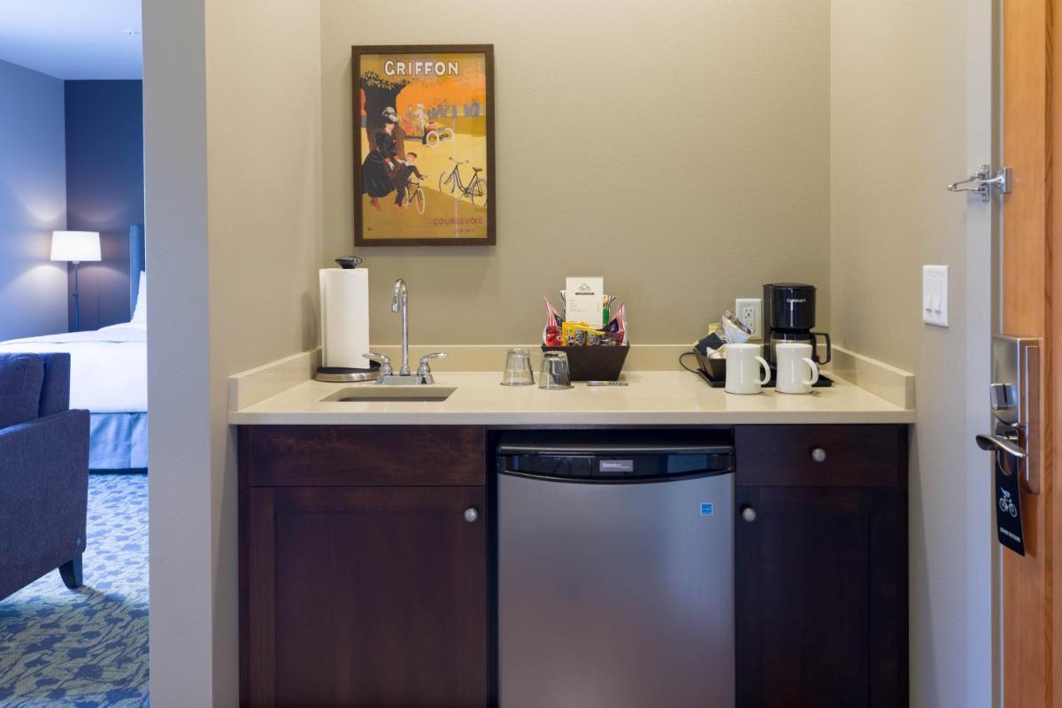 Inn at Lynden - Housity