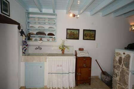 Old Traditional House - Housity