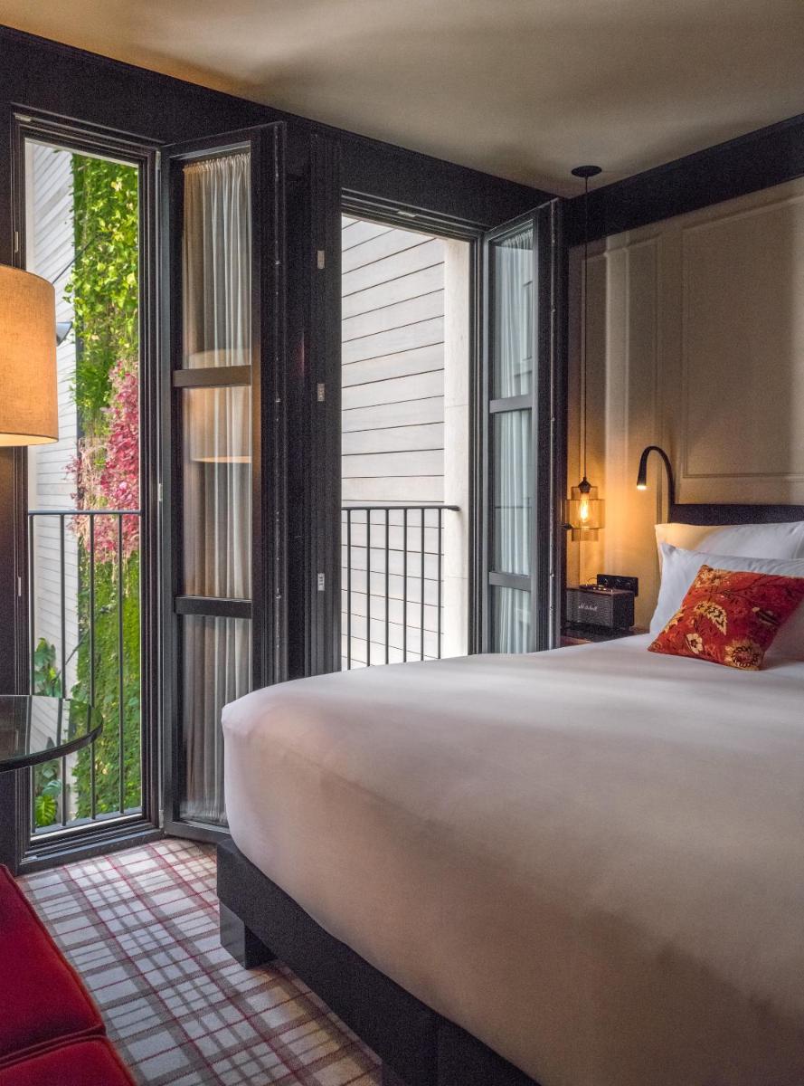 Cama o camas de una habitación en Wittmore Hotel - Adults Only, Small Luxury Hotels