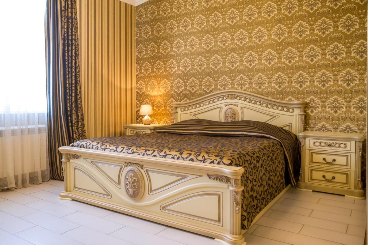 Hotel Kristall - Housity