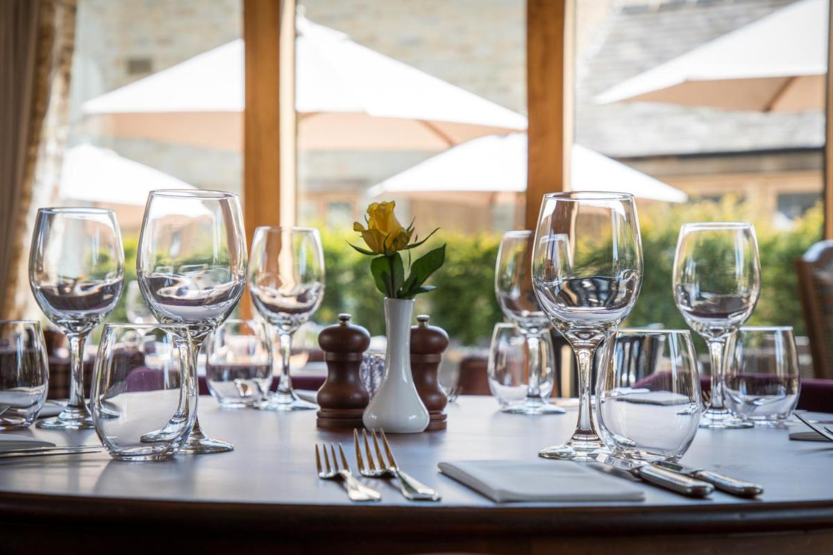 The Lion Bicester - Housity