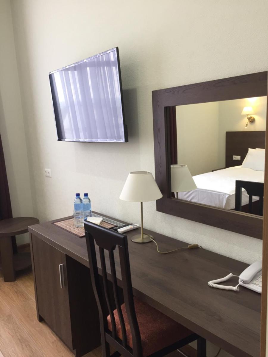 Blues Hotel - Housity