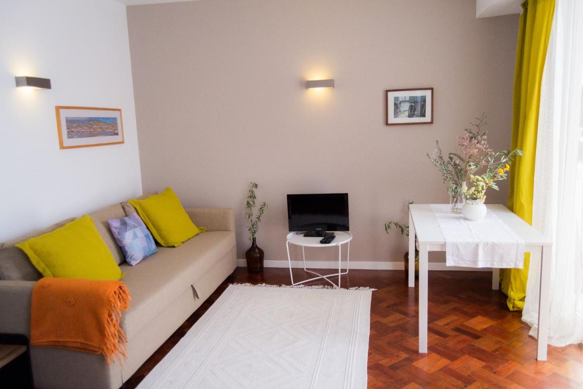 Cozy apartment - Historic Center of Funchal, Madeira - Housity