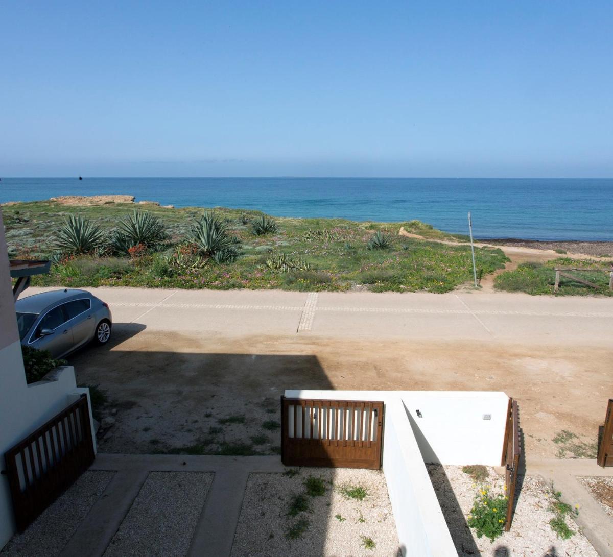 Sunshine Brand New Luxury House - Housity