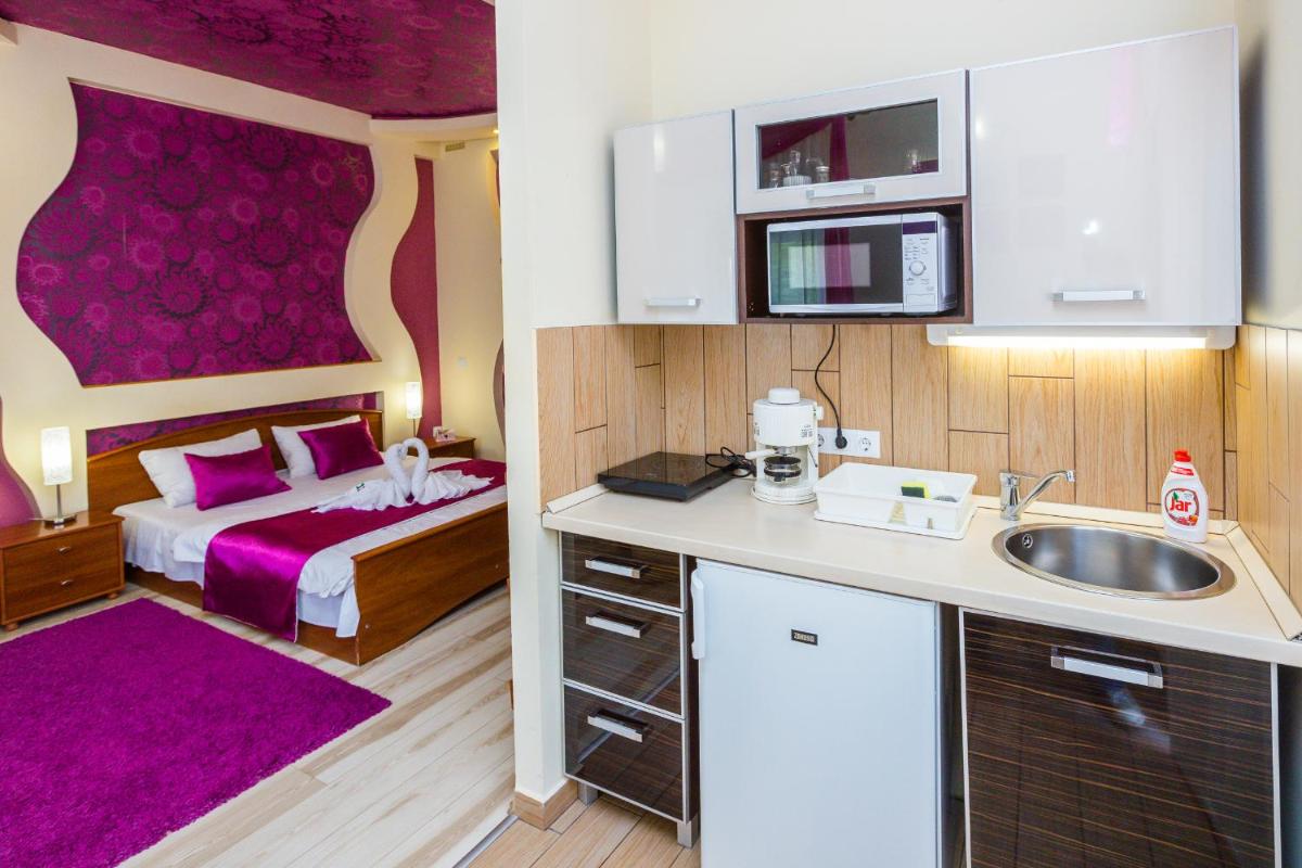 Almafa Apartmanház - Housity