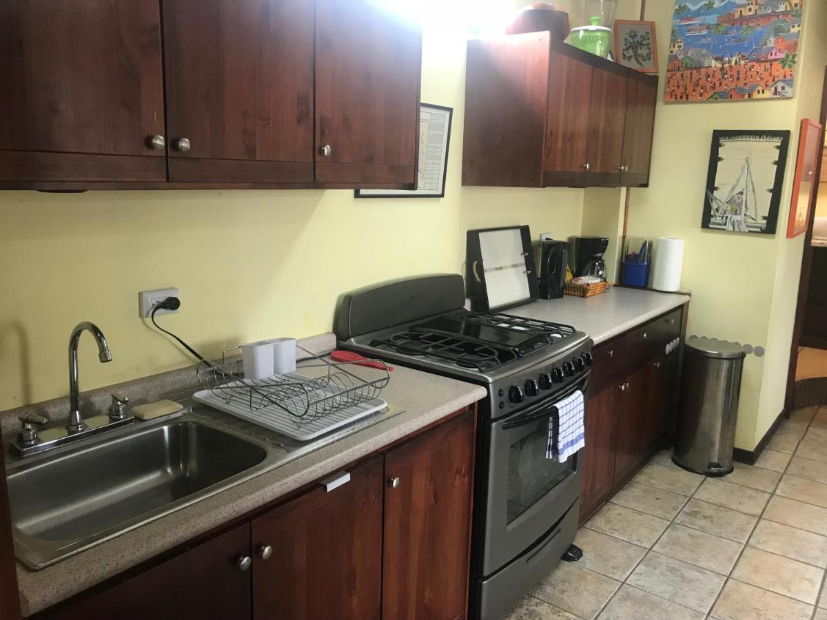 Sofia Apartments in Escalante, San Jose Center - Housity
