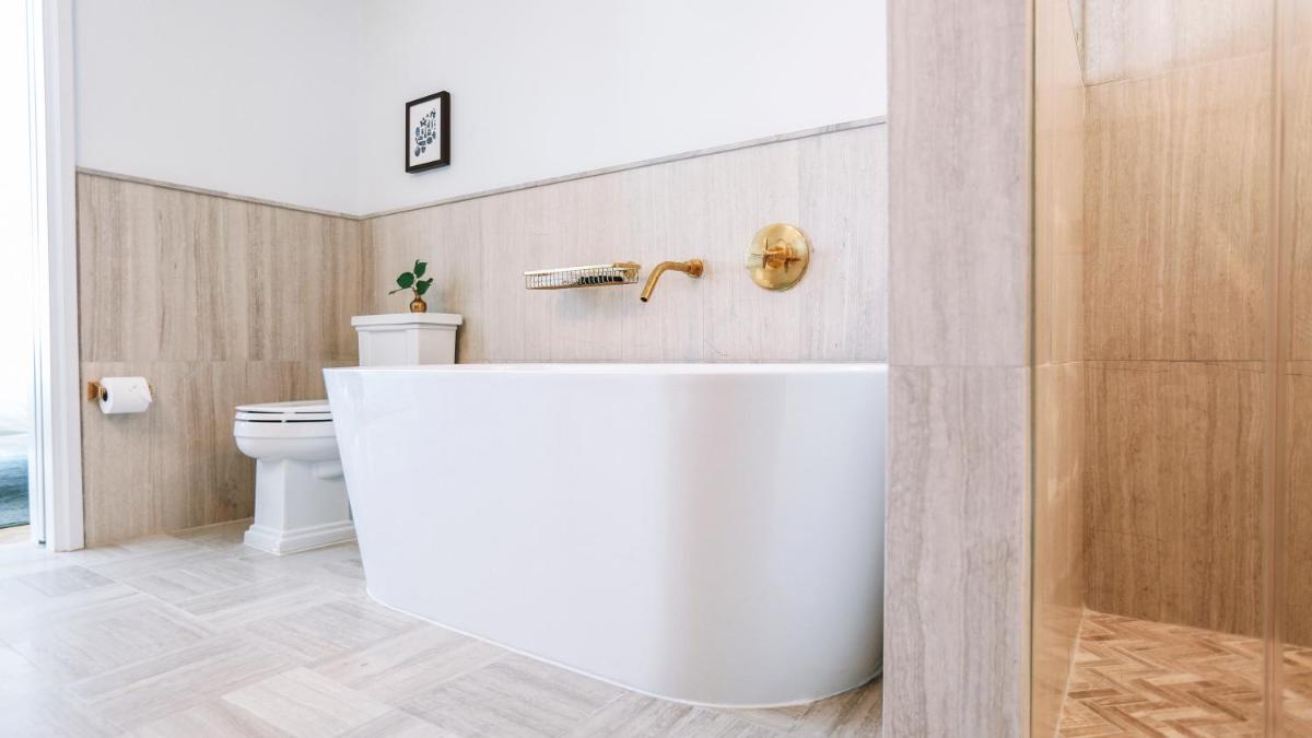 The LINE Hotel DC - Hizvo