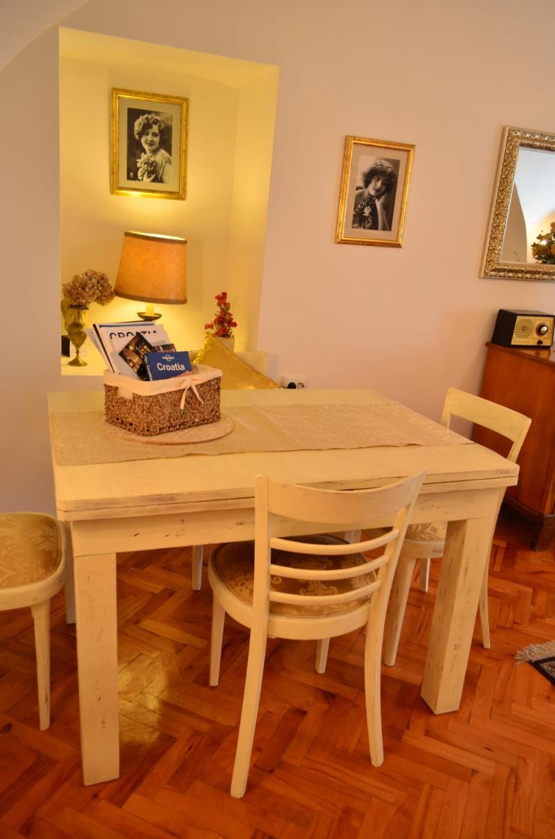 Baroque - Housity