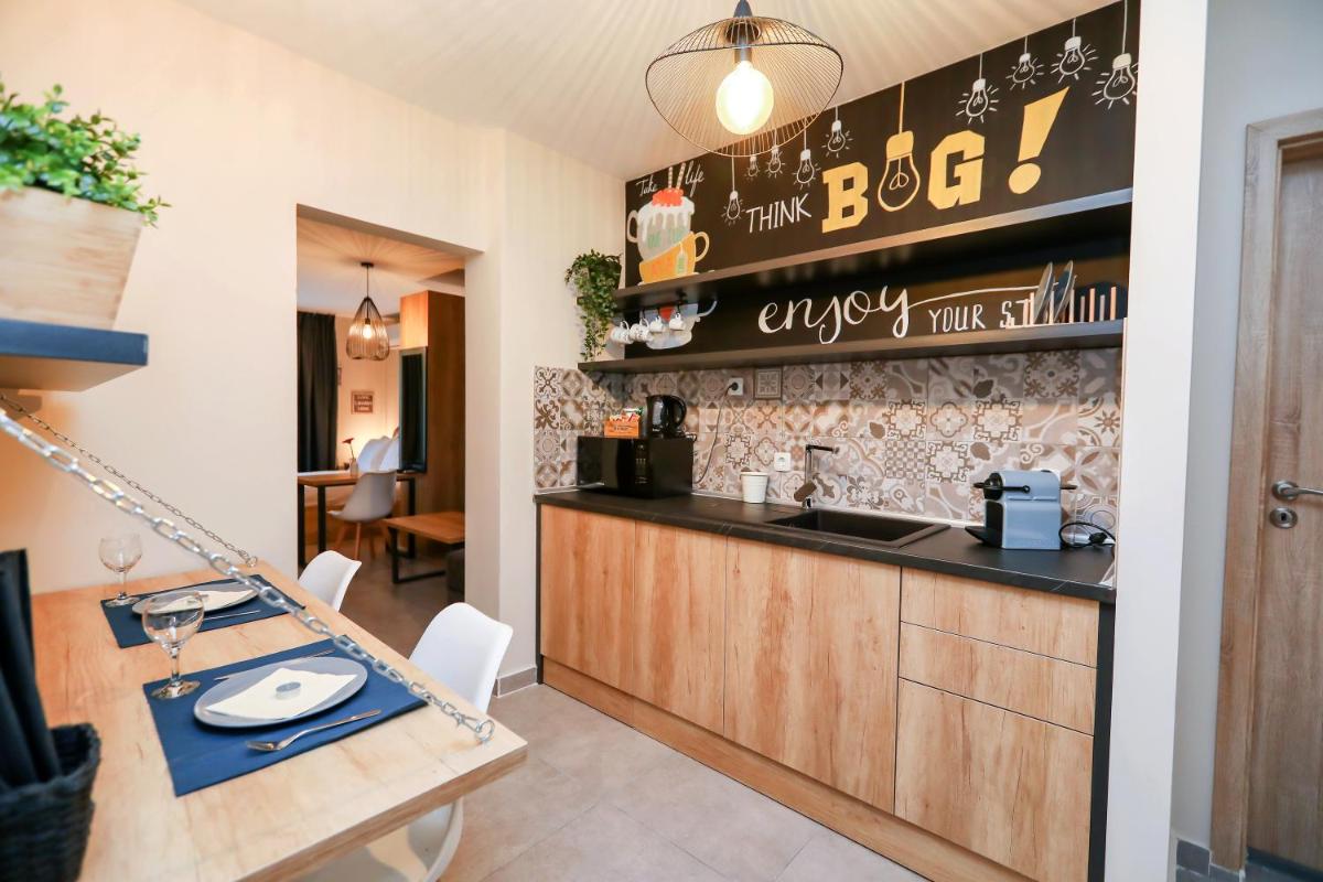 Artemis Apartments - Hizvo