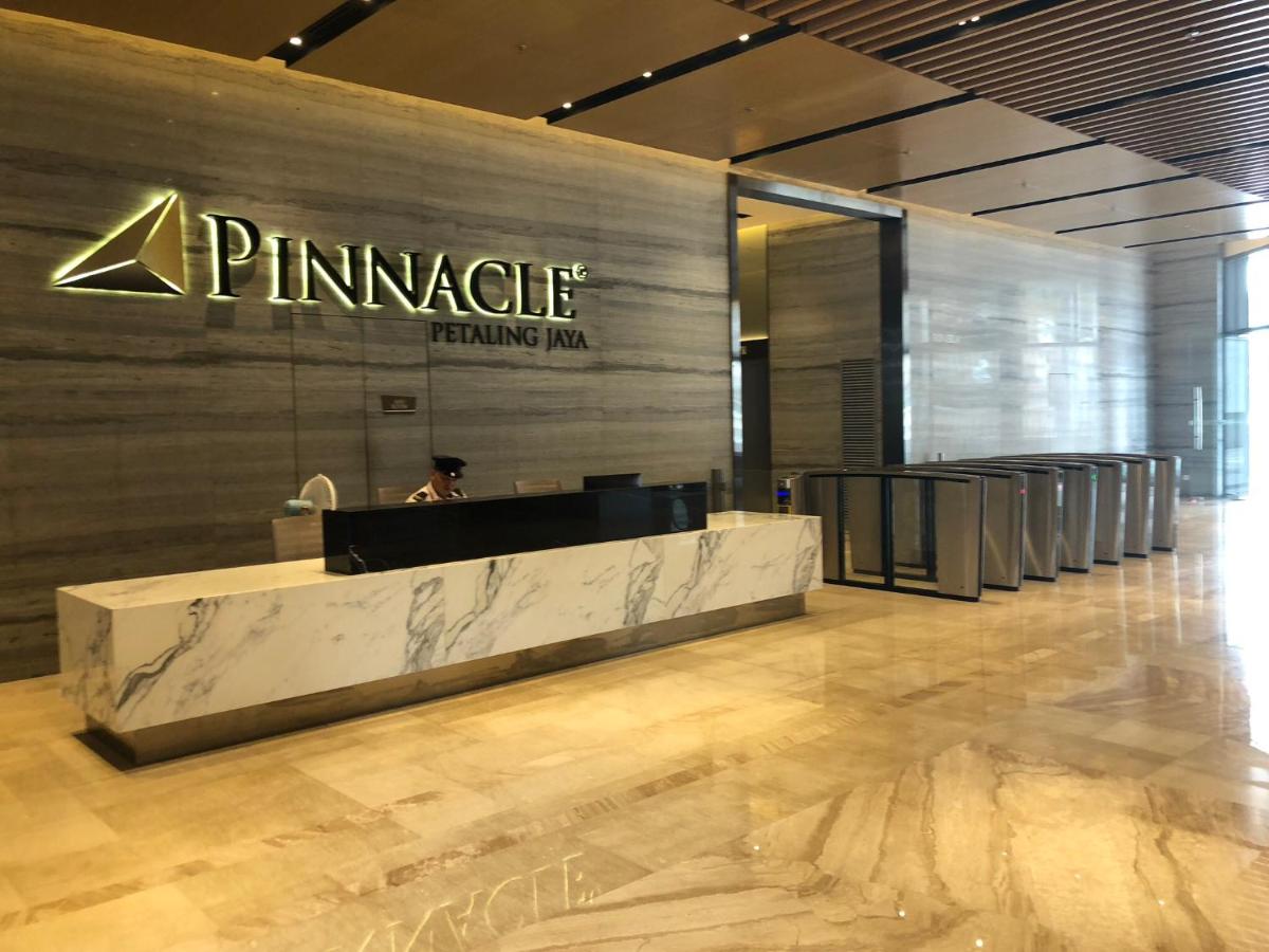 Suitetrails - Chrisenbel Suites - Pinnacle PJ