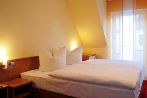 Gasthof zur Post - Housity