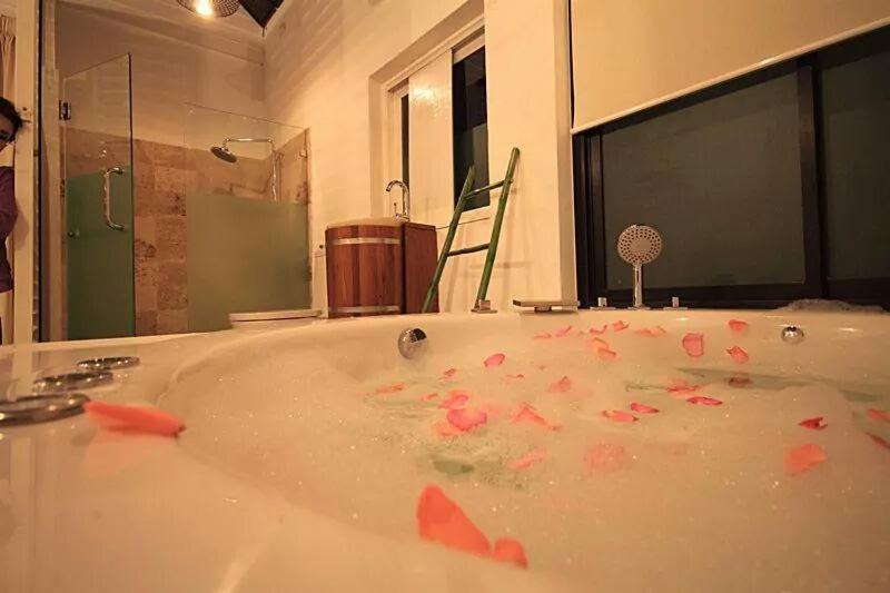 Chez Piera Resort - Housity