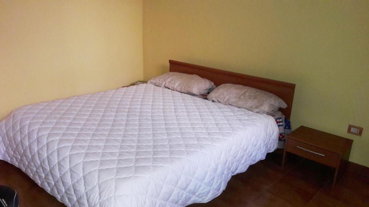 Flamingo House - Housity
