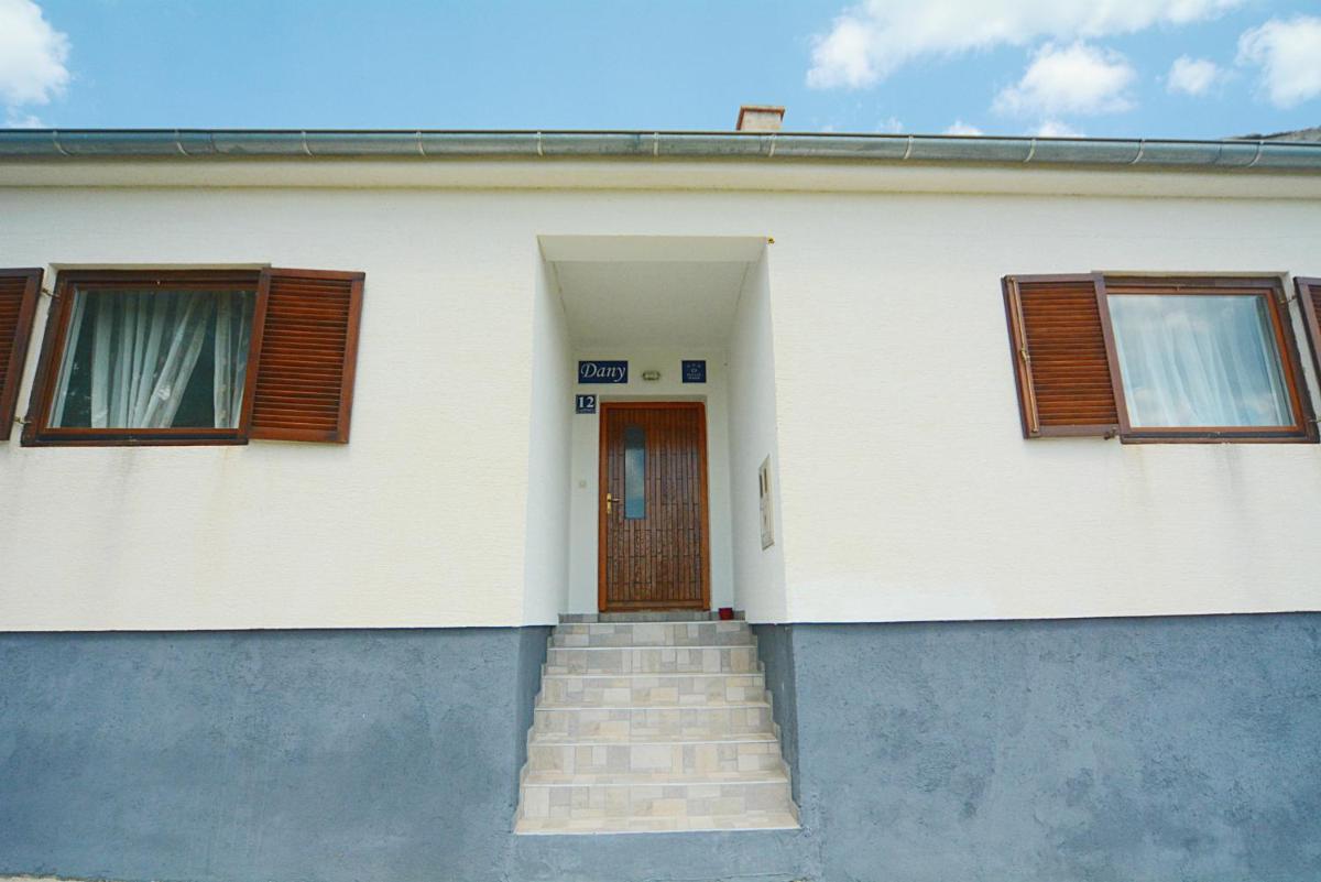 Kuća za odmor Dany - Housity