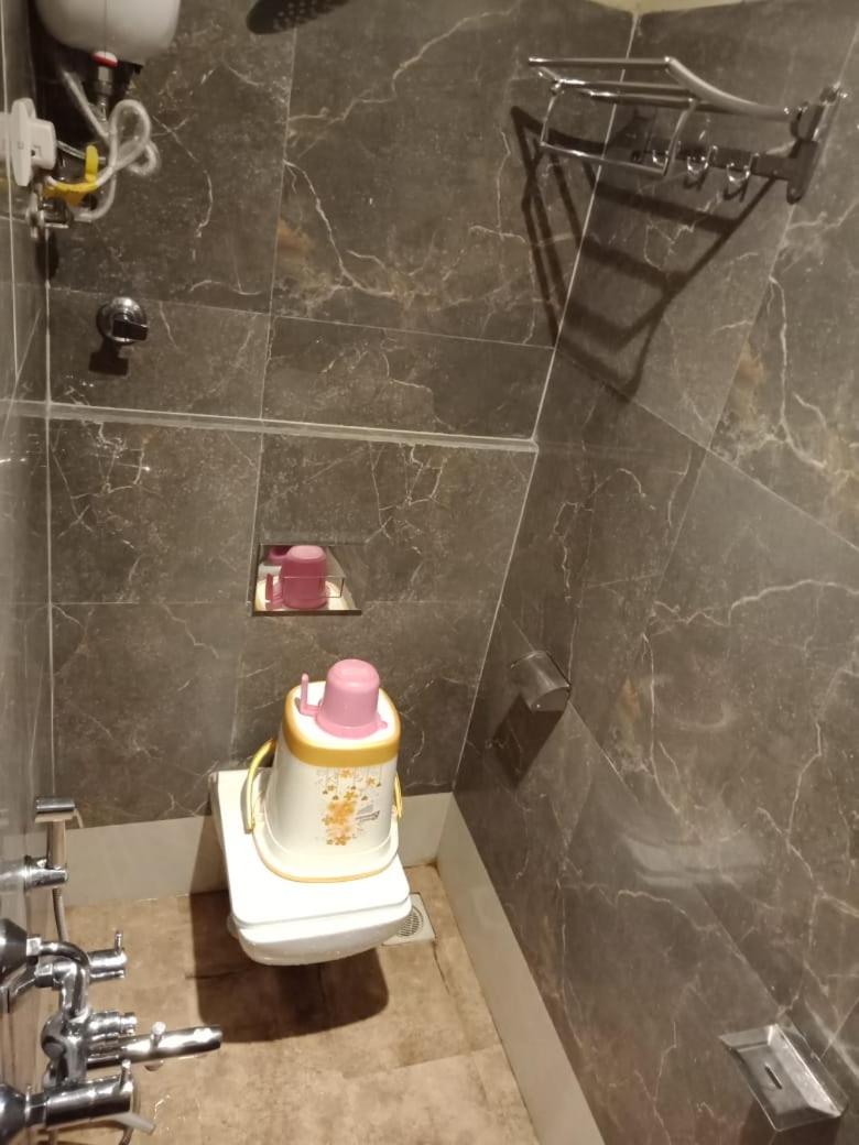 Hotel Ruby - Housity
