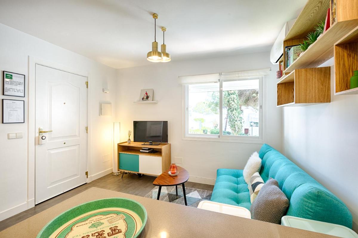 Beachside cosy apartment with pool - Housity