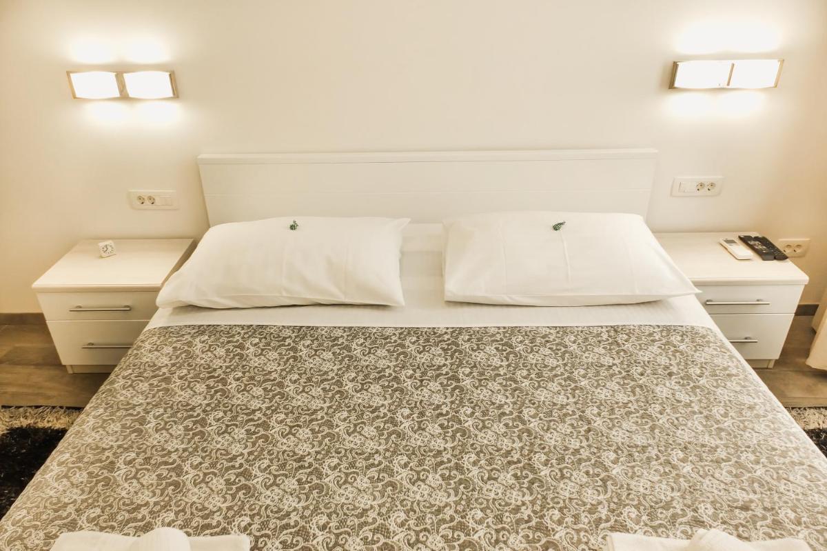 Old Square Apartment - Housity