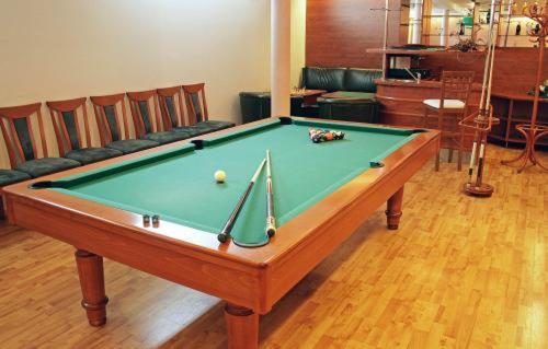 Hotel Maxim - Housity
