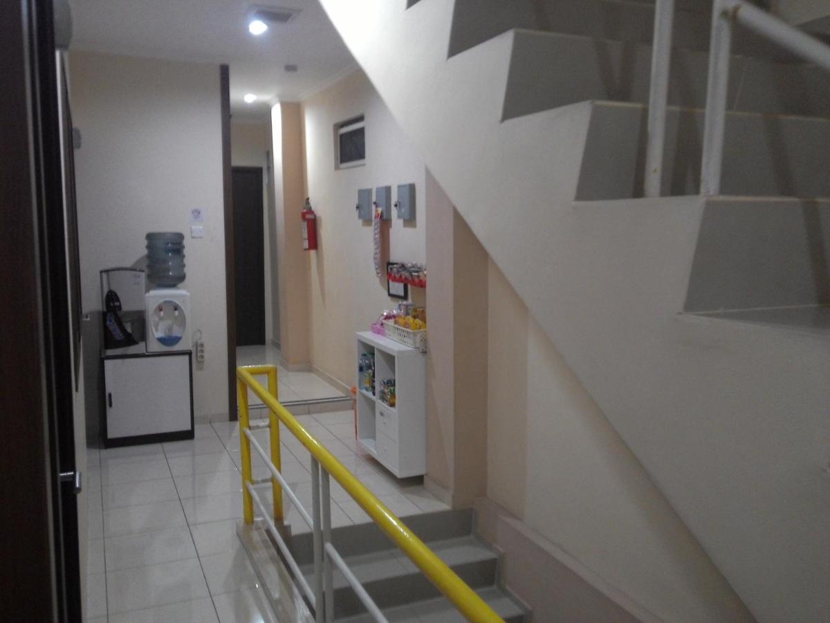 Kantos Guest House - Housity