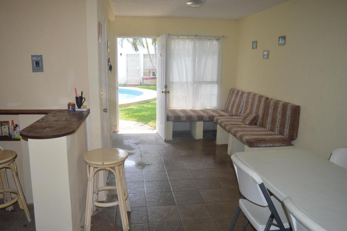 Condominio La Duquesa, Bonita alberca, casi en la puerta, WIFI, Agradable, Tranquilidad - Housity