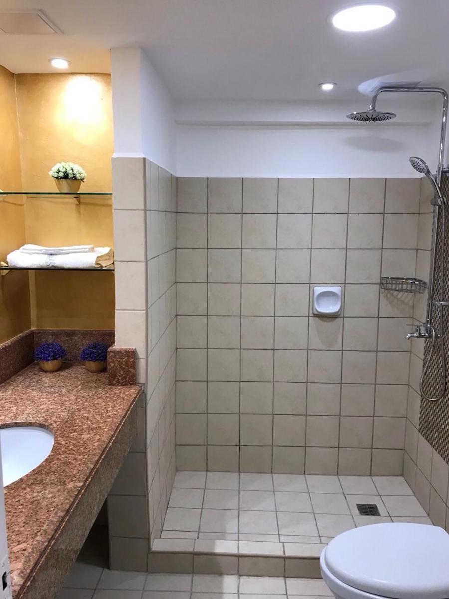 2 Bedroom Deluxe Apartment with Balcony - Housity