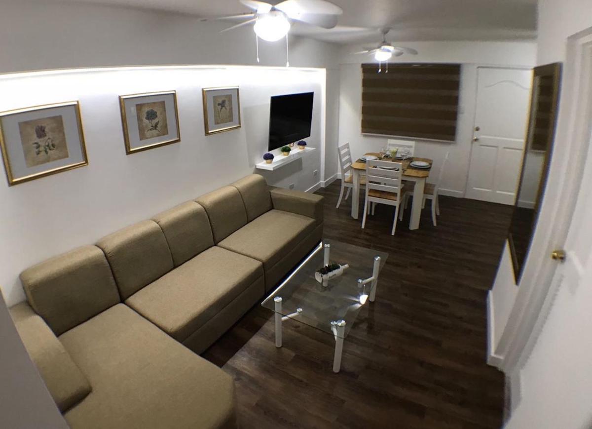 2 Bedroom Deluxe Apartment with Balcony - Housity