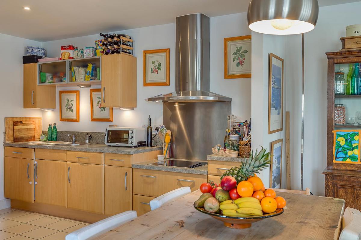 Spectacular River Thames View - Housity