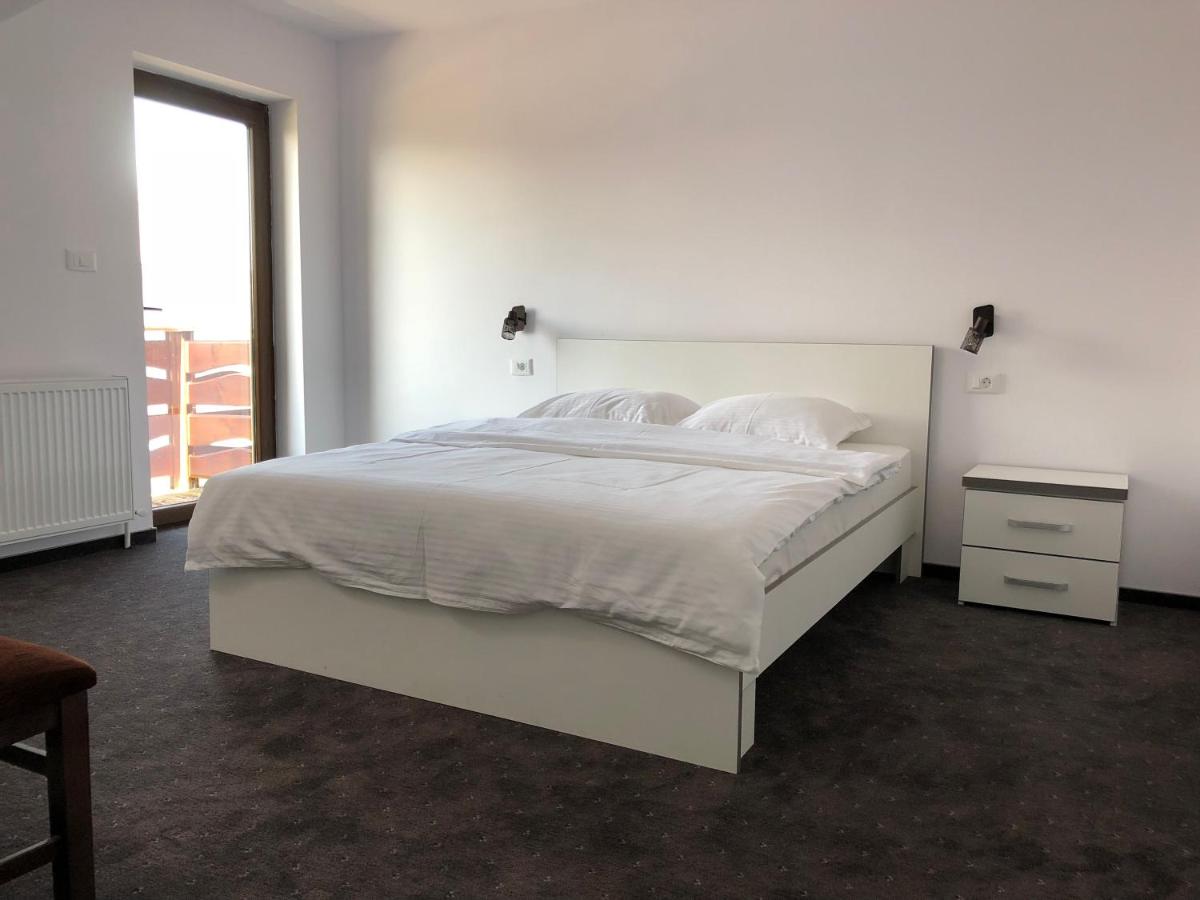 Casa Galbena - Housity