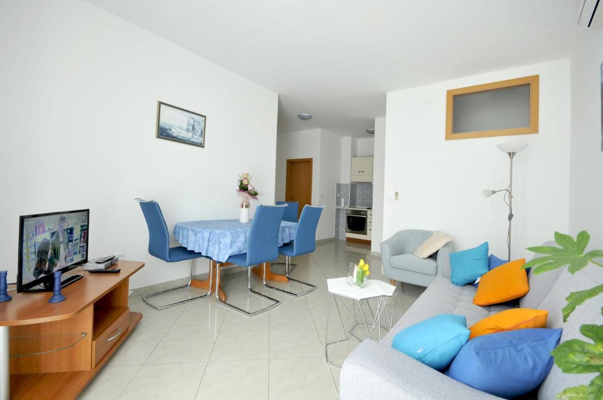 Apartmani Trogir - Housity