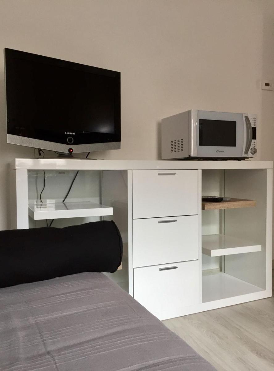 Laura's Lake Room - Hizvo