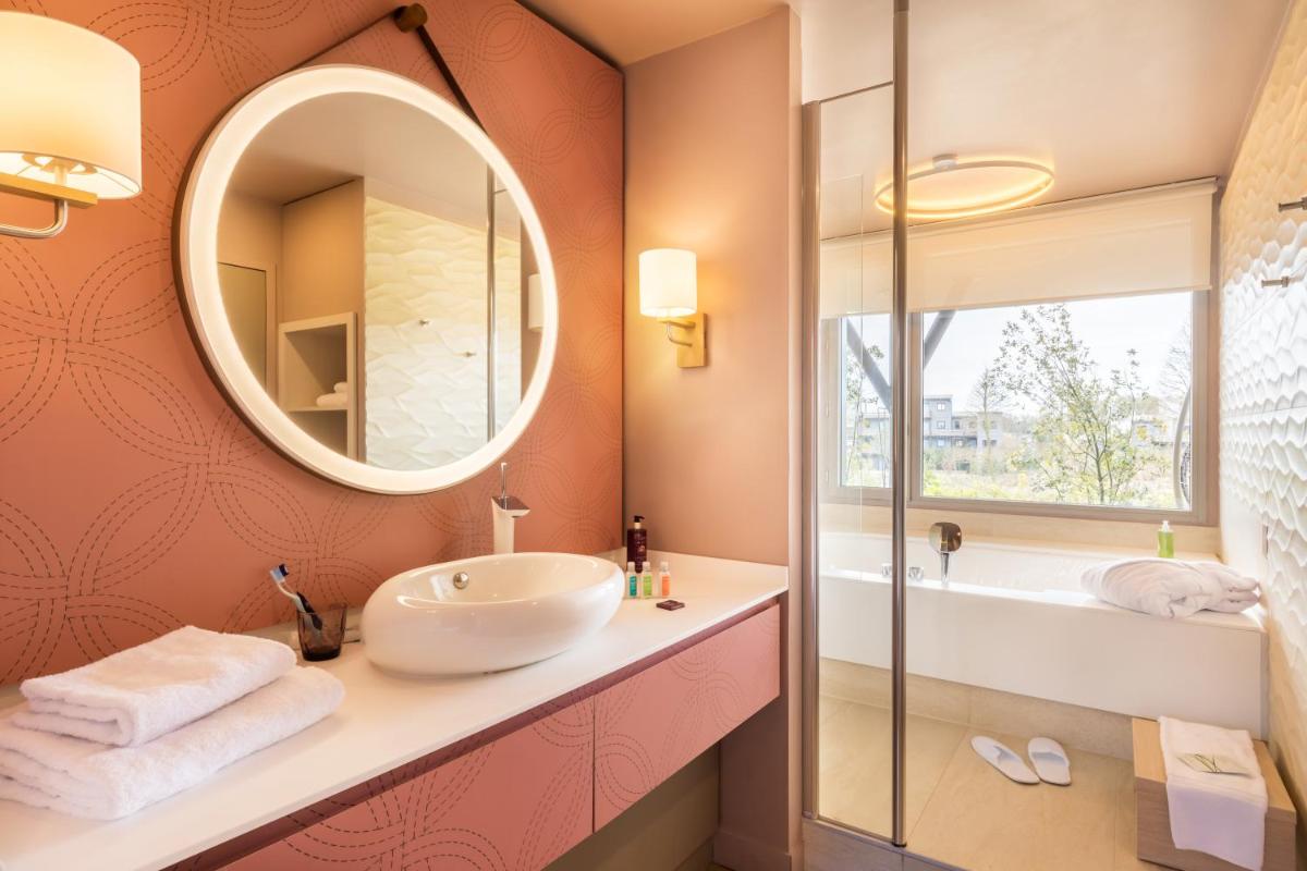 Un baño de Center Parcs Villages Nature Paris