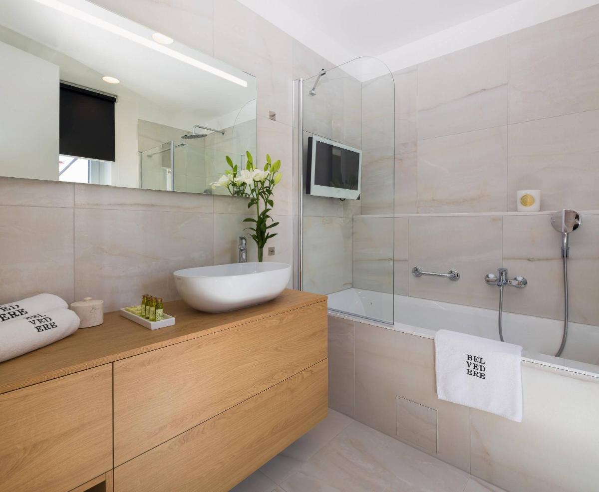 Belvedere Luxury Rooms - Breathtaking View - Housity