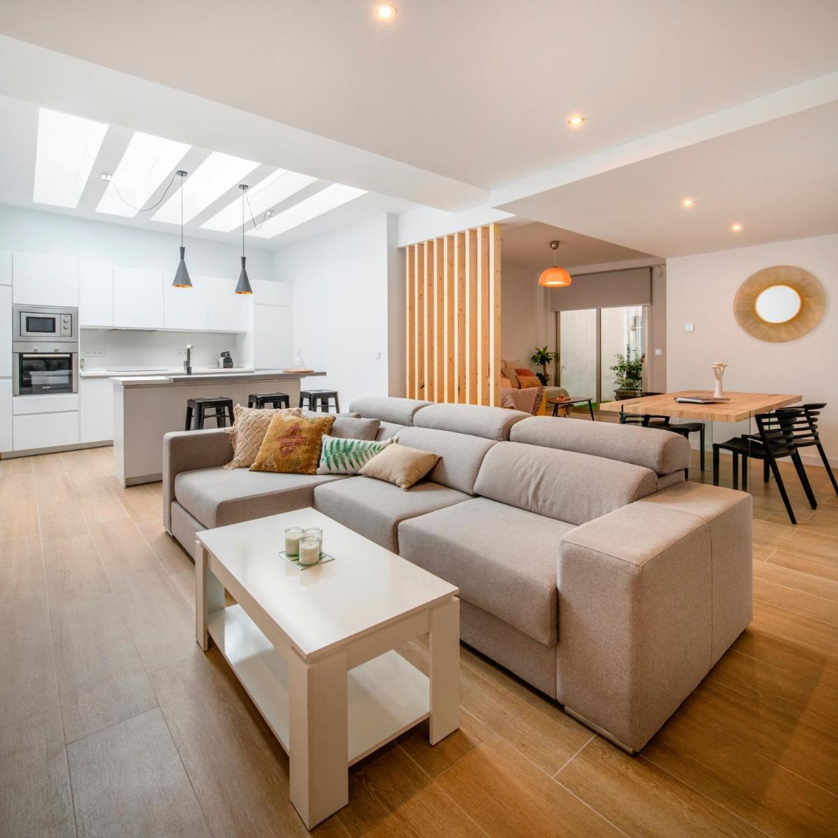Romea Suites - Housity