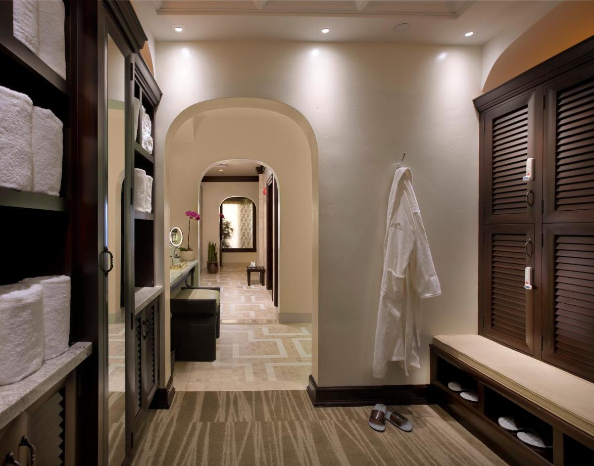 Harbor View Inn - Housity