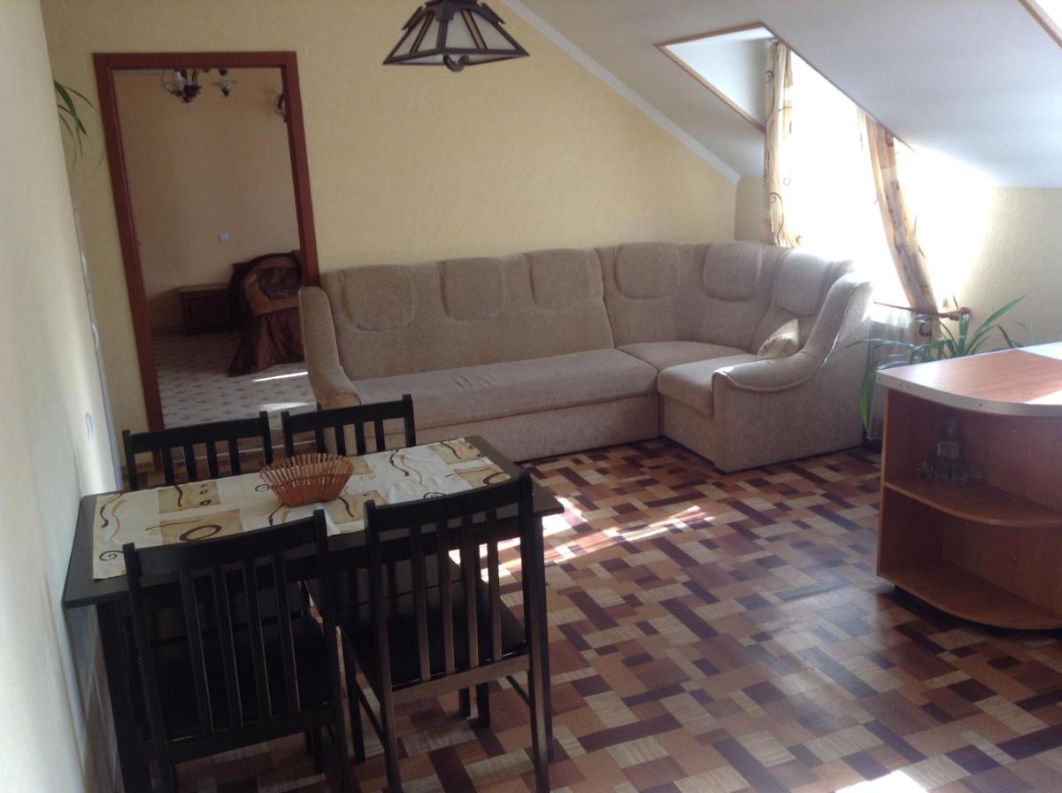 Ekaterininskaya Apartments - Housity