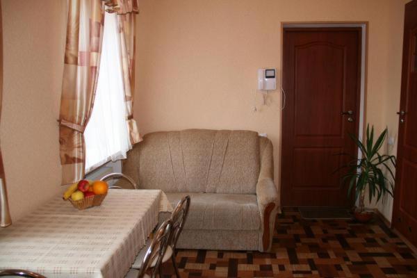 Ekaterininskaya Apartments - Housity