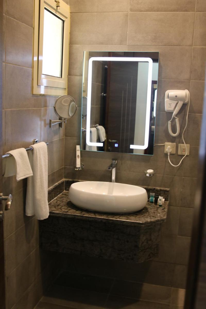 Suitetrails - Aral Suites