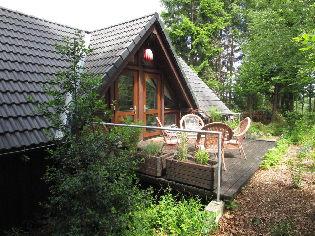Ferienhaus im Grünen - NEU mit E-Auto Ladesäule - Housity