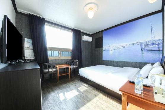 Suitetrails - Saipan Motel with Sea View