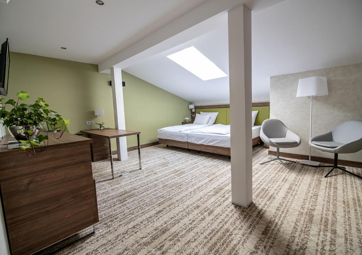 Hotel Roma - Hizvo