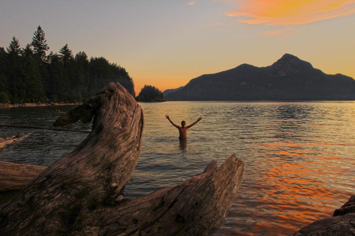 Porteau Cove Olympic Legacy Cabins - Housity