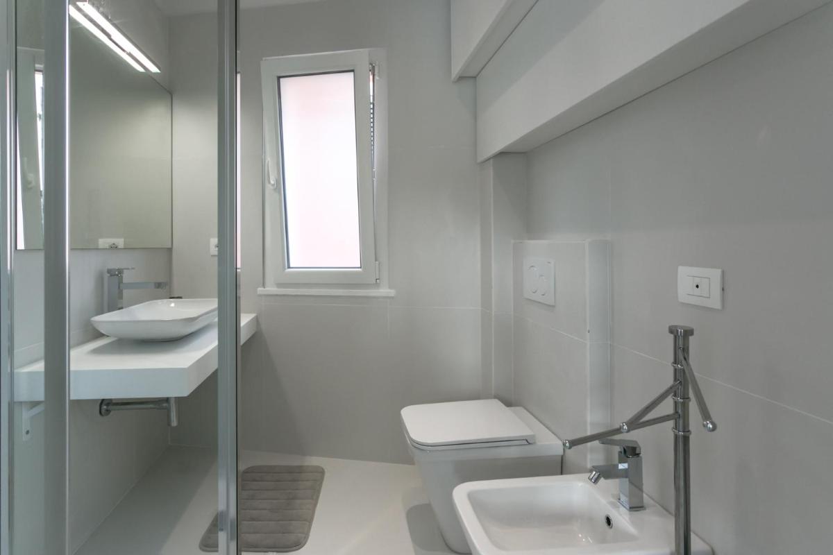 Al Molo Sea View Rooms - Housity