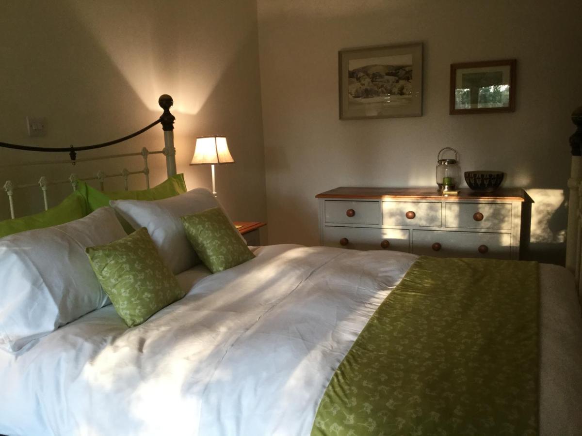 Heartwood Barn - Housity