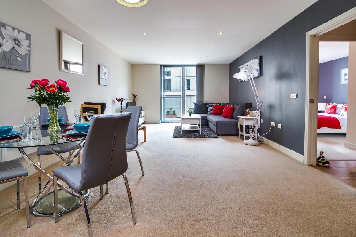AJY Birmingham City Centre Viva Apartment - Housity