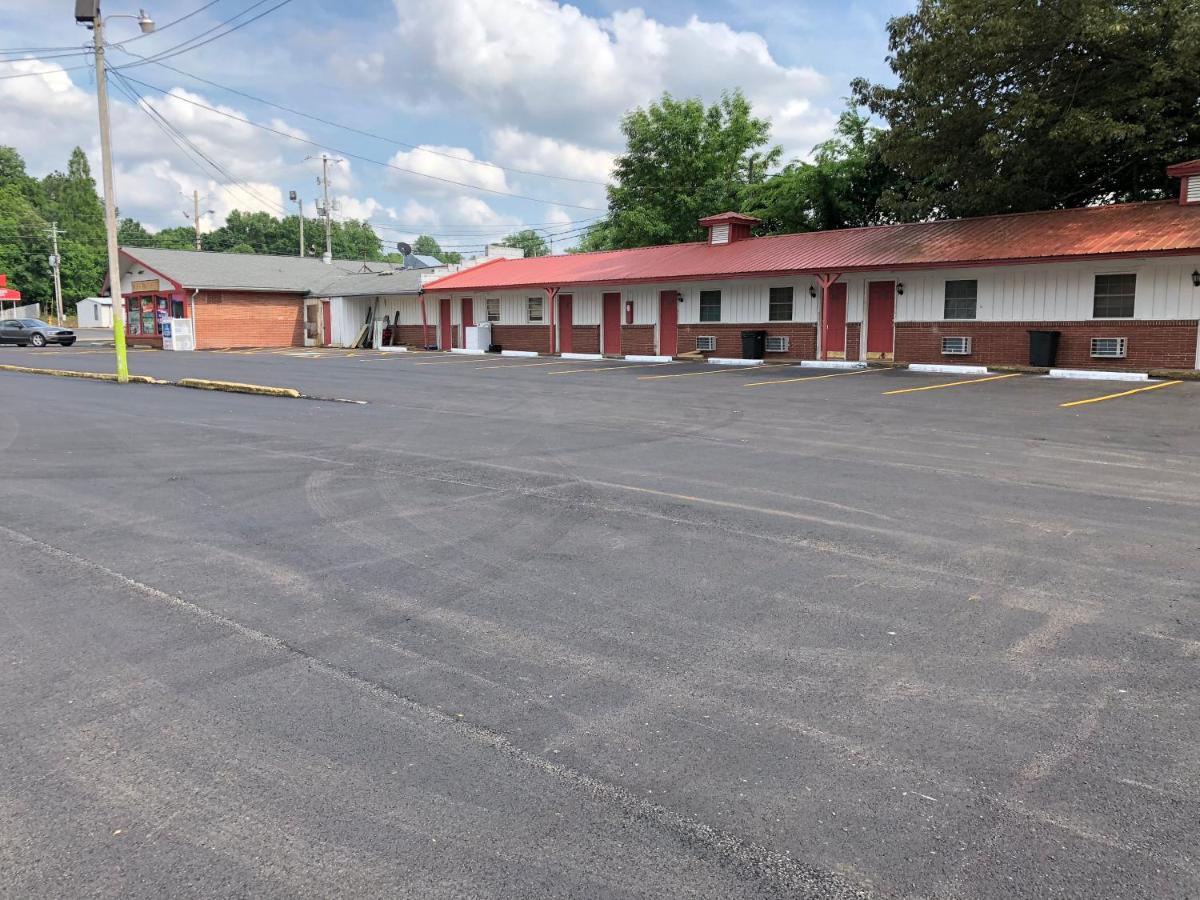 Travelers Inn Motel - Housity
