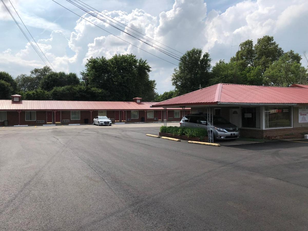 Travelers Inn Motel - Housity