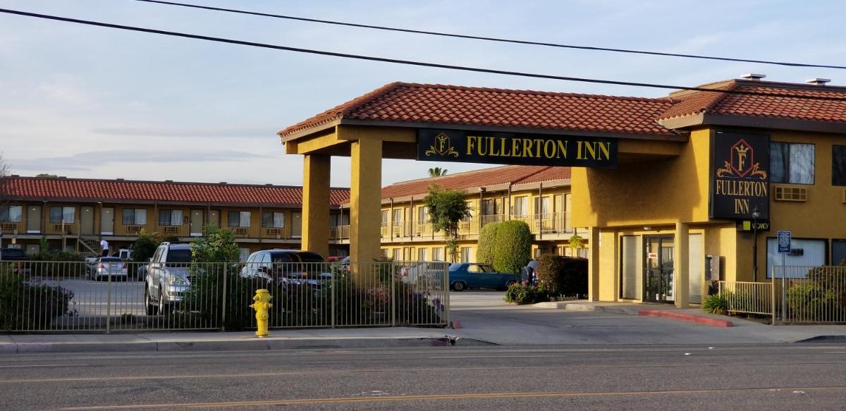 Fullerton Inn - Housity